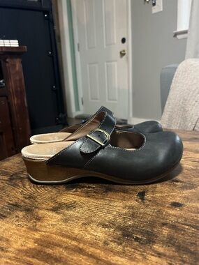 Dansko Martina Shoes Womens 39 US 8.5-9 Black Mule Leather Clog Mary Jane Buckle